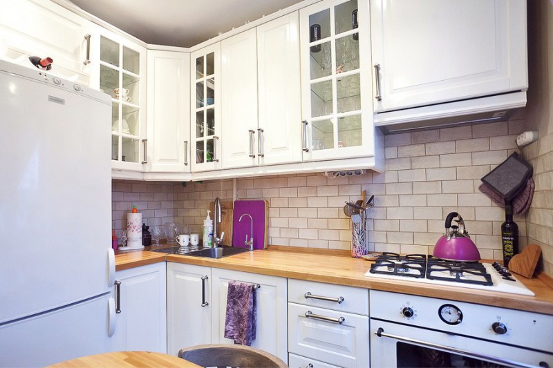 L-shaped kitchen