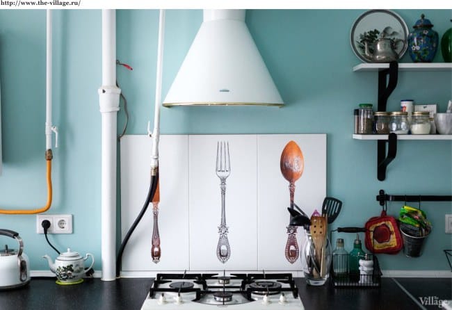 Petite cuisine design avec cuisinière à gaz