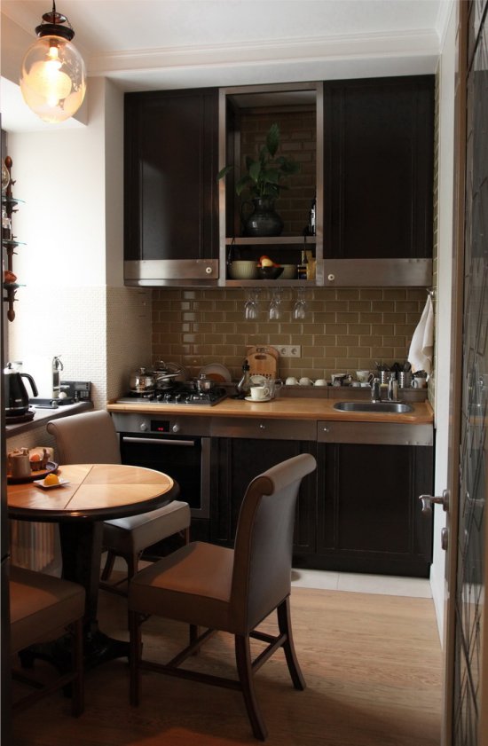 Small kitchen in brown tones