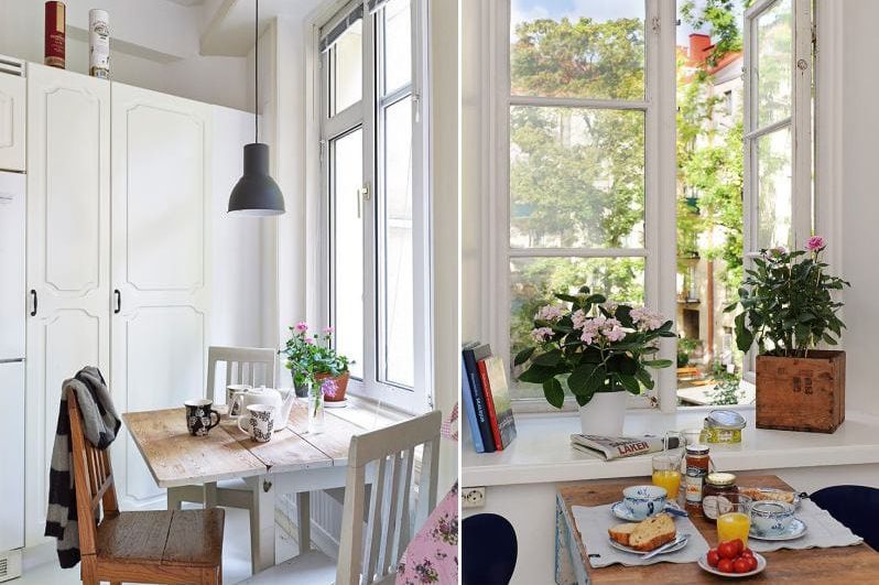 Flowers in the interior of the kitchen