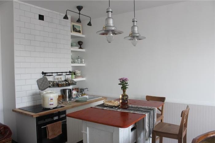 Kitchen-living room with an island