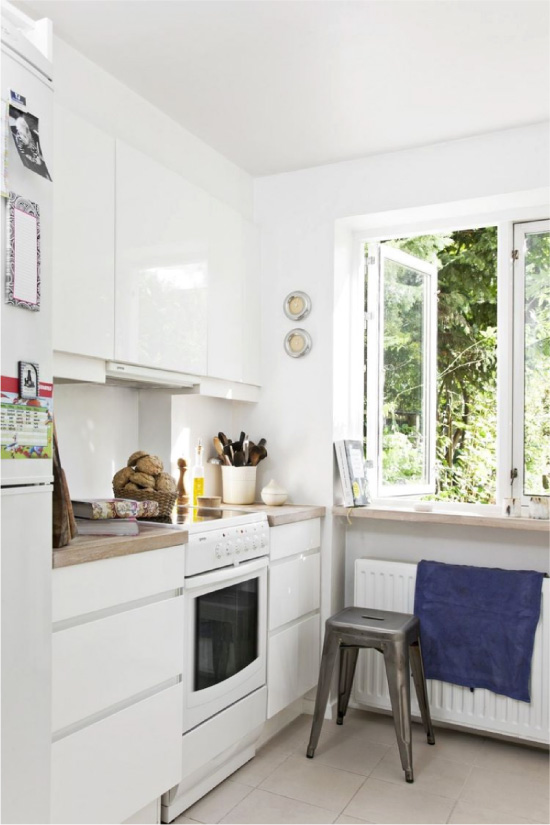 Small white kitchen