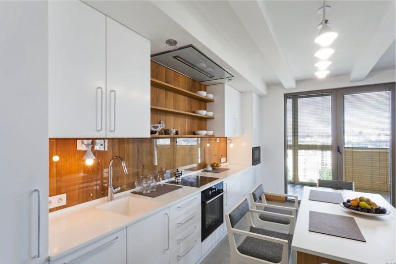 Walls in the interior of the kitchen in the style of minimalism - a tree in the working area