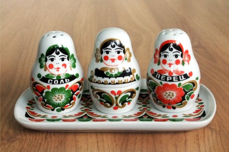 Decor for kitchen in the style of Russian country