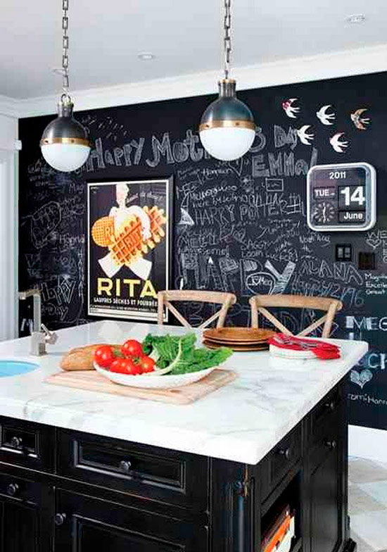 Slate wall in the kitchen