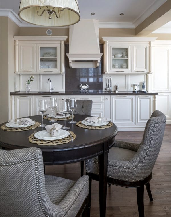 Round table in the corner of the kitchen