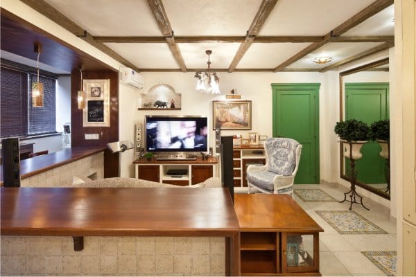 Kitchen-living room, with a bar on the loggia