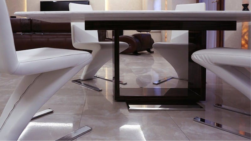 Table en verre high-tech