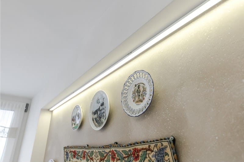 Velvet plaster in the interior of the kitchen