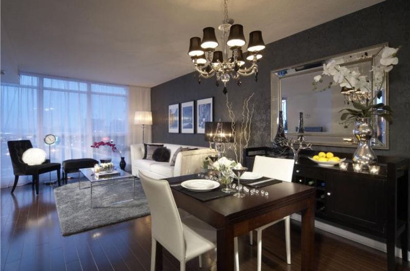 Black and white wallpaper in the interior of the kitchen