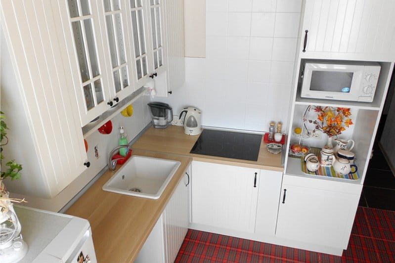 Ikea Faktum's Kitchen Stot ในการตกแต่งภายในของห้องครัว