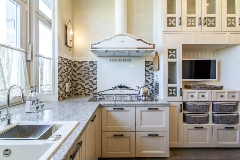 Mosaic of stone and glass in the interior of the kitchen