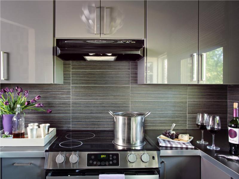 Gray kitchen with purple accents