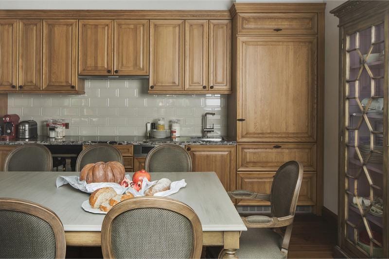 Gray color in the interior of the kitchen