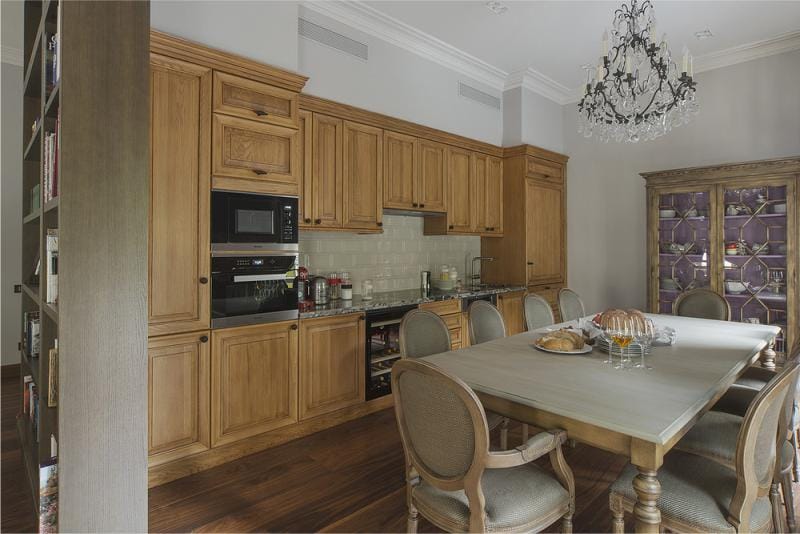 Gray color in the interior of the kitchen