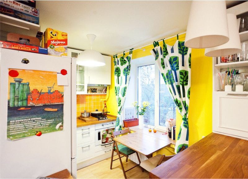 Yellow and green color in the interior of the kitchen