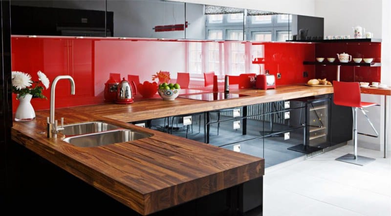 Black and red kitchen