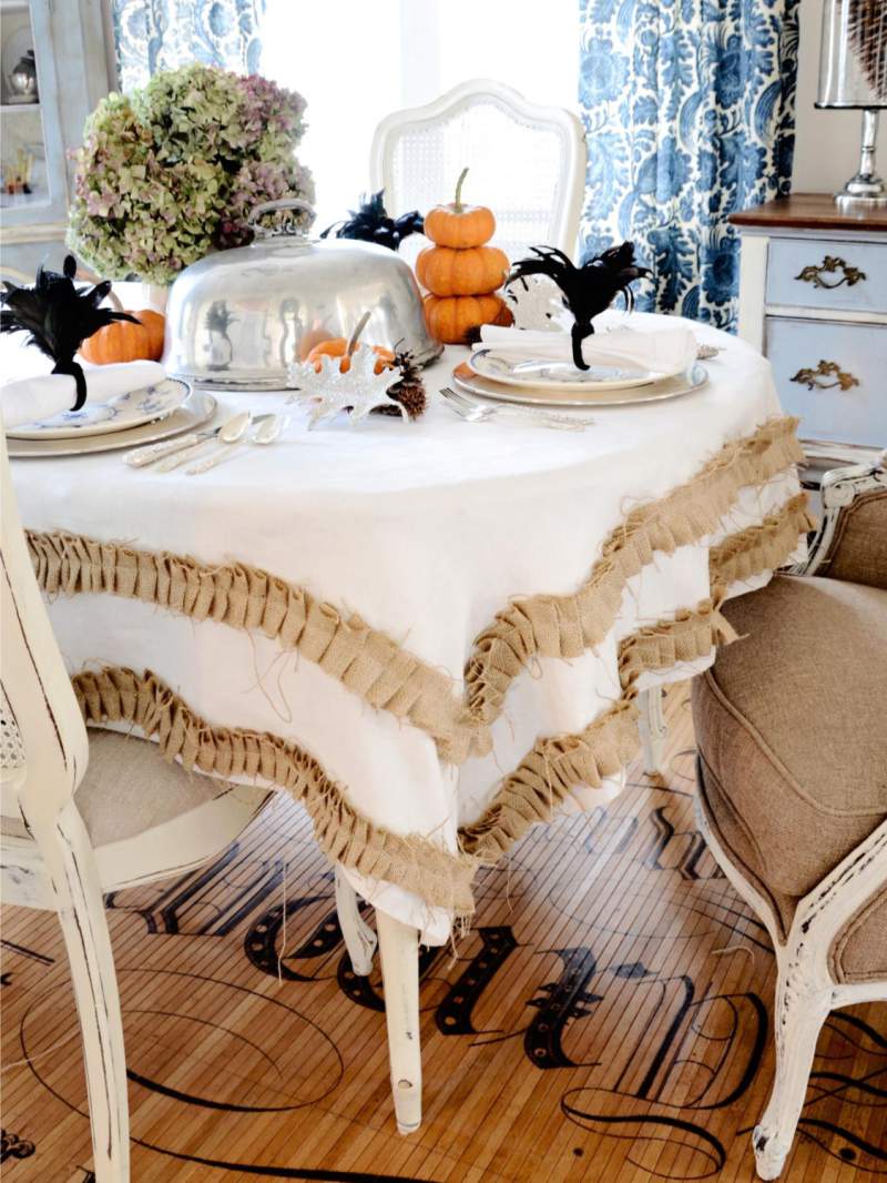 Burlap tablecloth decor