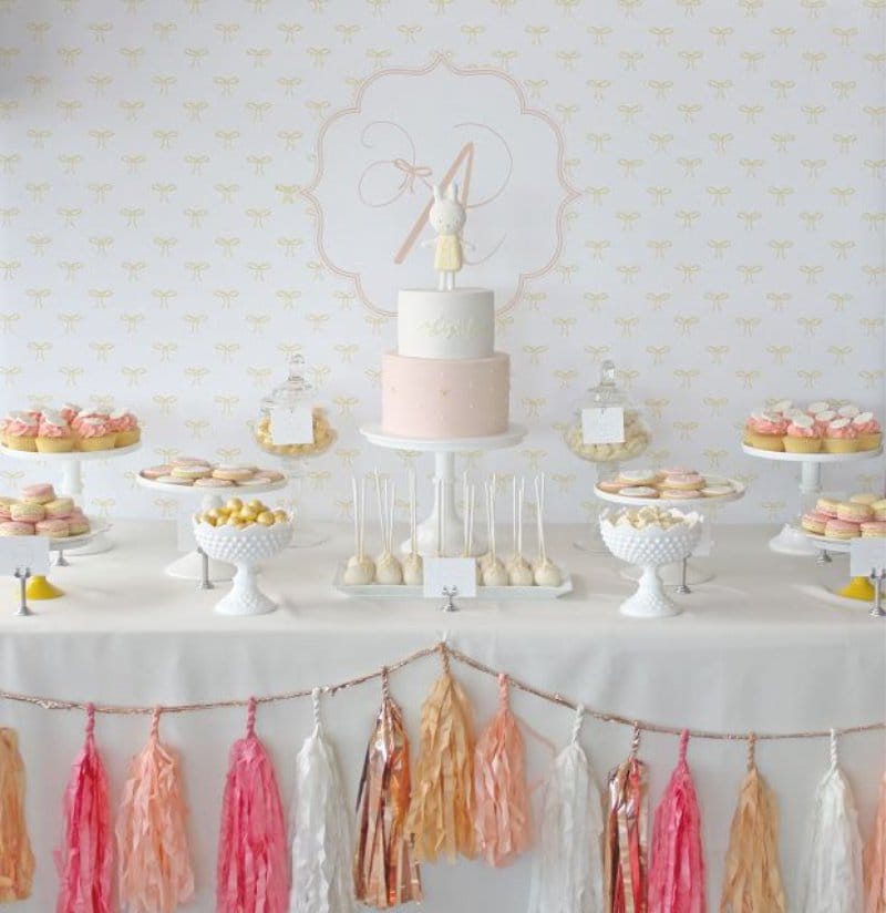 White tablecloth in the design of children's candy bar