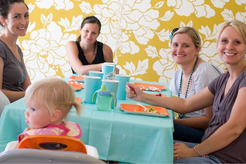 Table séparée pour les mamans