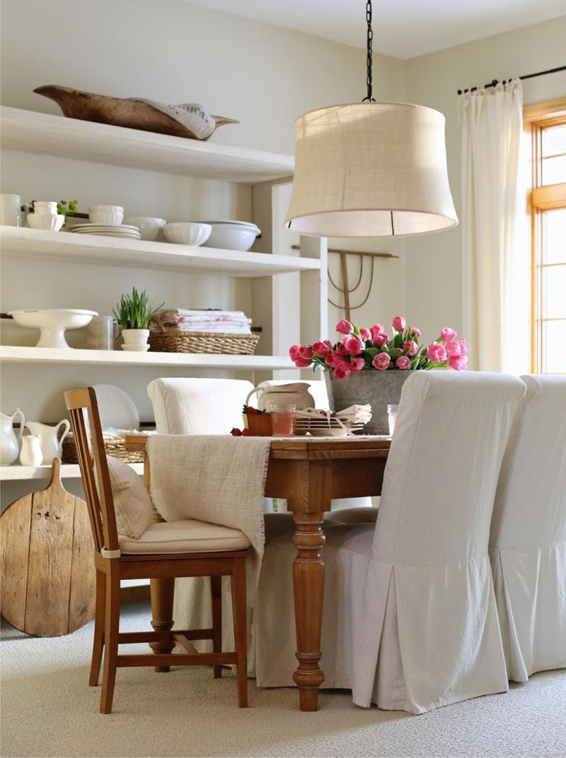 Mediterranean style dining room