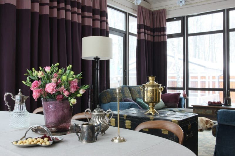 Purple curtains in the dining room interior