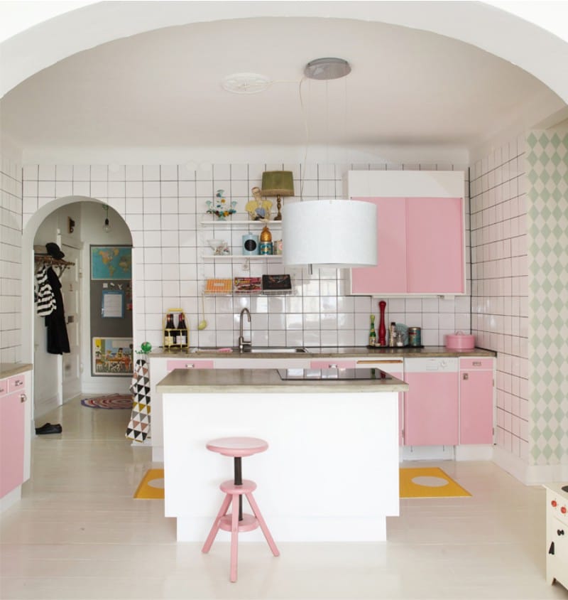 Romanesque arch in the interior of the kitchen in a modern style.