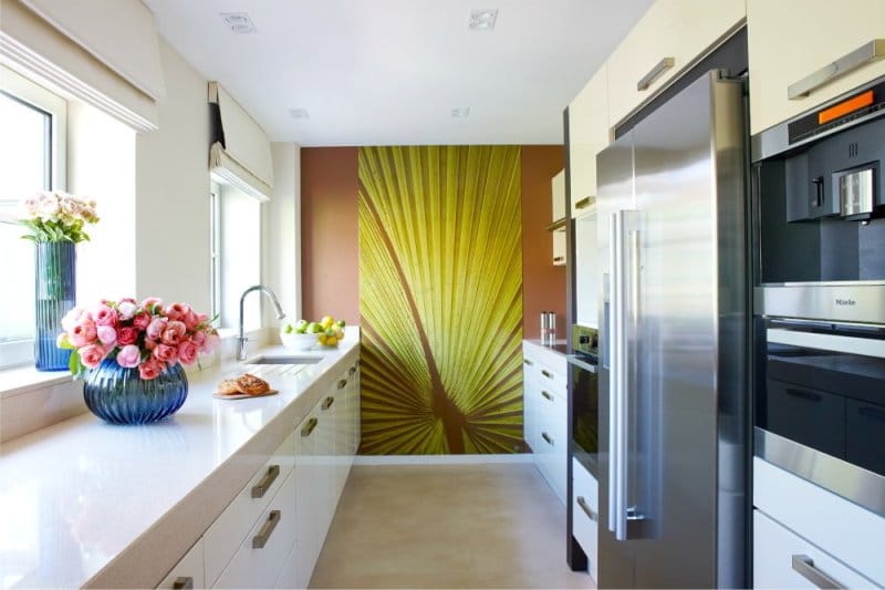 Brown wallpaper in the interior of the kitchen