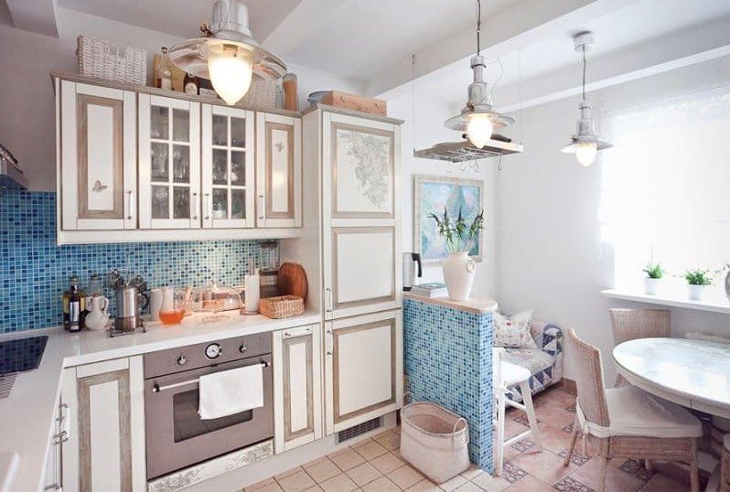 Blue accents in the kitchen interior