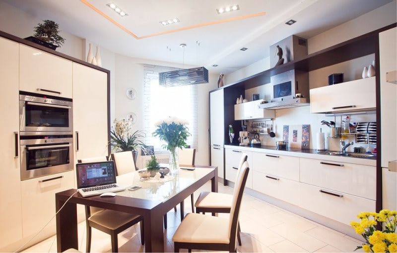 Vanilla and brown color in the interior of the kitchen