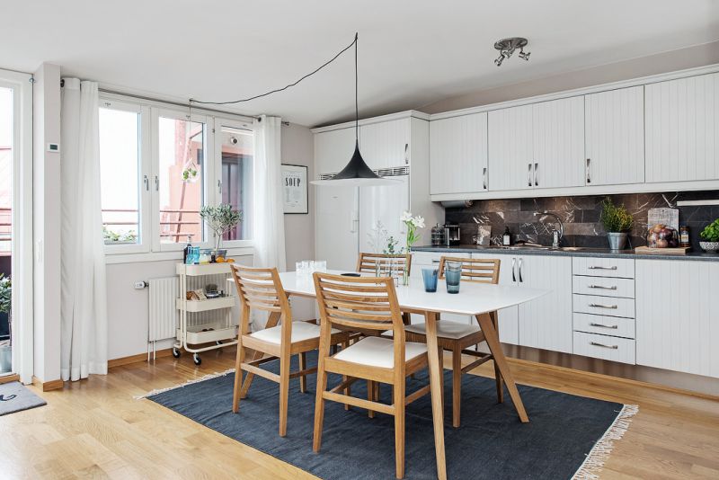 L-shaped kitchen area of ​​14.5 square meters. meters