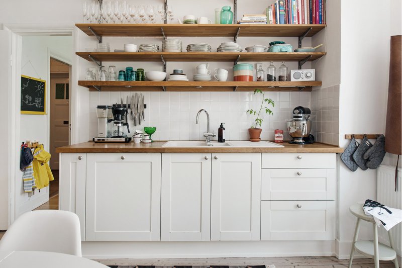 Dining area with bench