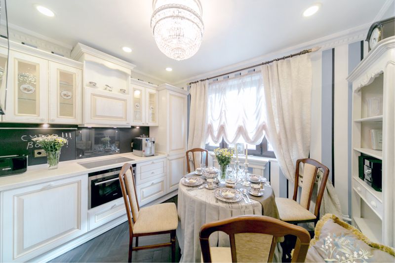 Kitchen with striped wallpaper