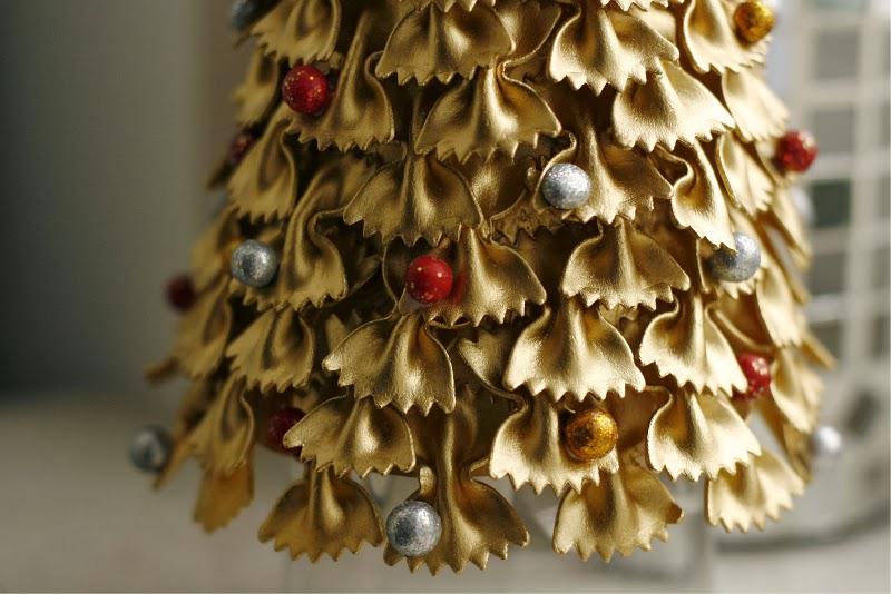 Kerstboom maken van pasta