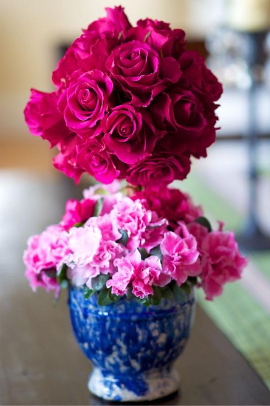 Fresh flowers topiary for the holiday table