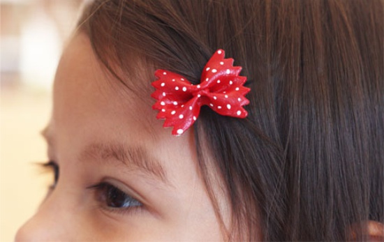 Hairpins with pasta-bows