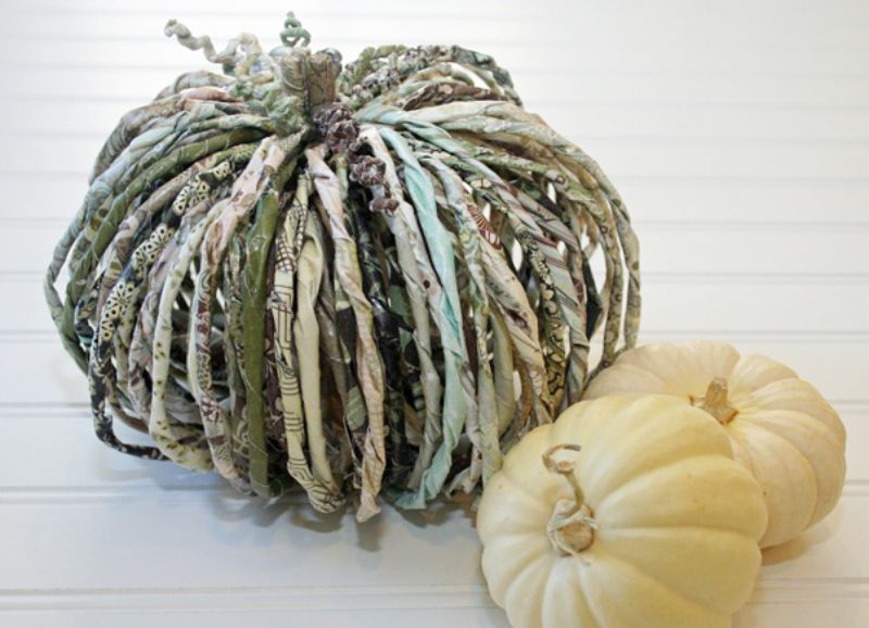 Paper rings pumpkin