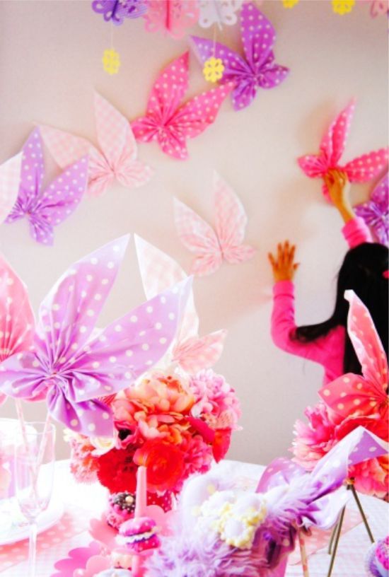 Butterflies from napkins in the table setting