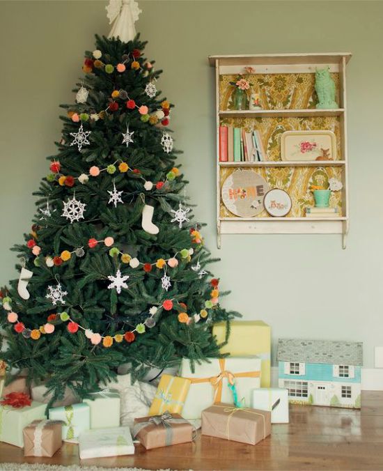 Pompon Christmas Tree Garland