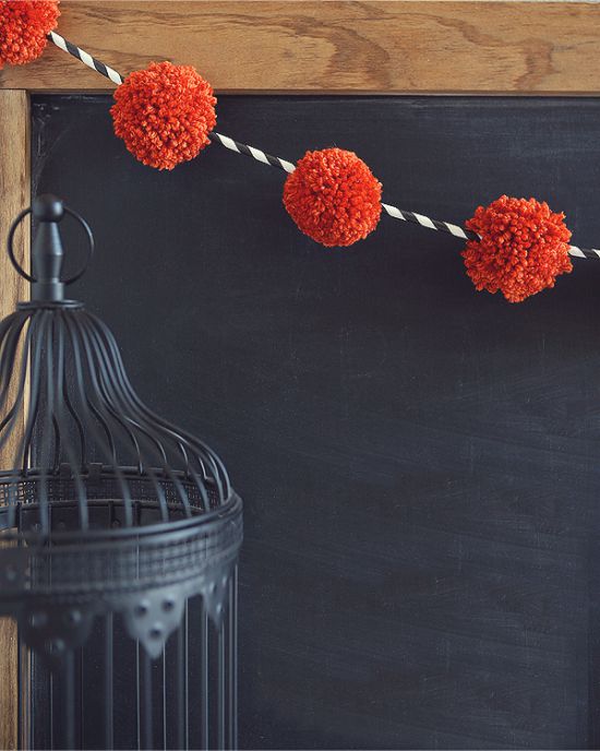 Halloween Pompom Garland