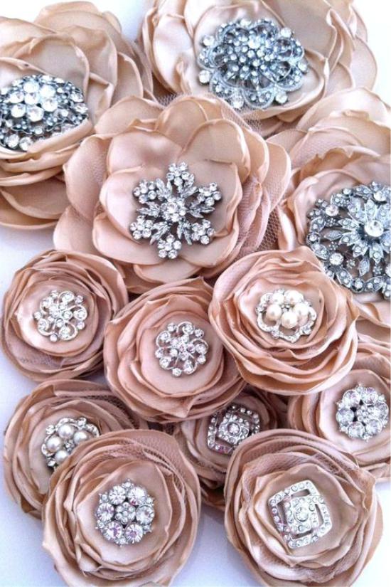 Satin ribbon brooches