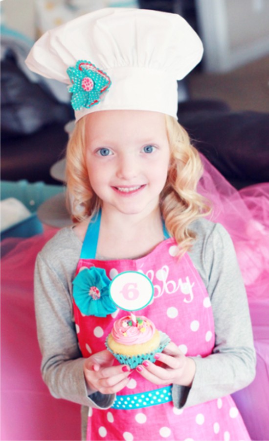 Flowers from fabric on apron and cap