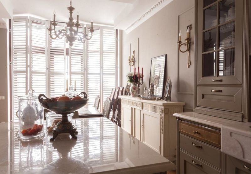 Classic kitchen in a townhouse