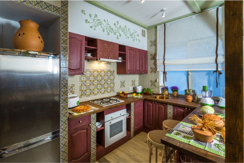 U-shaped kitchen in the country