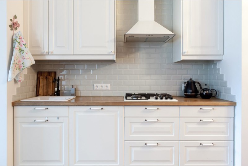 Walk-through kitchen in the hallway