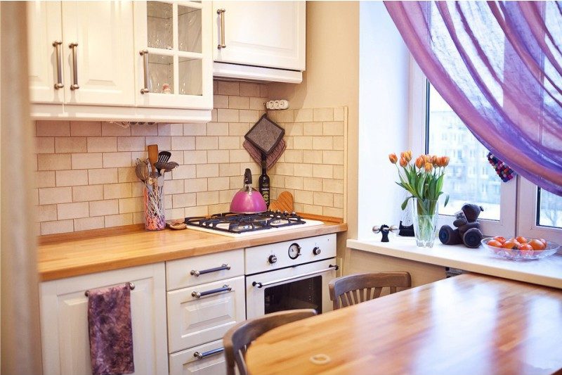 Kitchen with mobile table