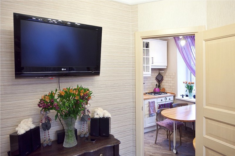 Kitchen with mobile table