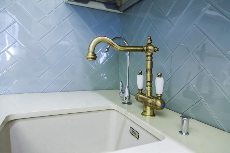 Brass faucet in bronze color