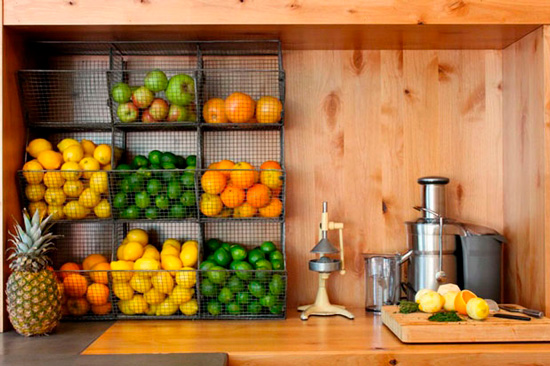 Storing fruit next to a juicer