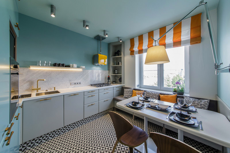 Kitchen interior with integrated washing machine